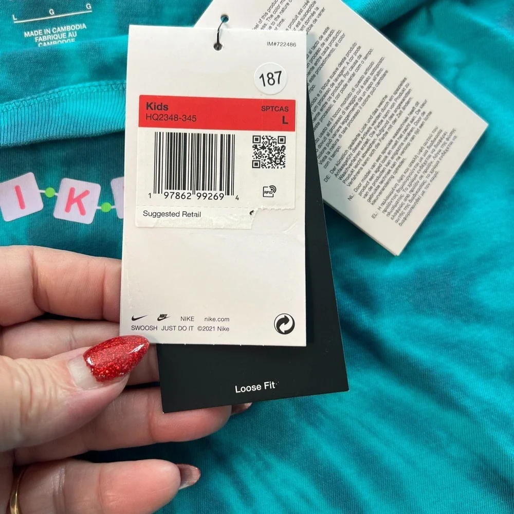 Nike Kids T-Shirt Size L Blue Short Sleeve Sport Casual Spiral Dye Loose Fit NWT - Picture 6 of 12